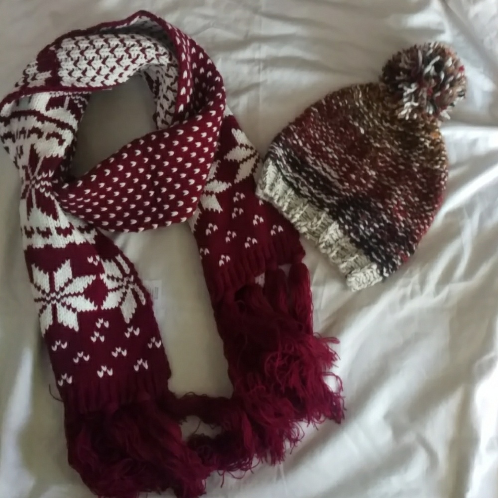Hat and scarf set